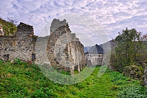 Zřícenina hradu Cabrad